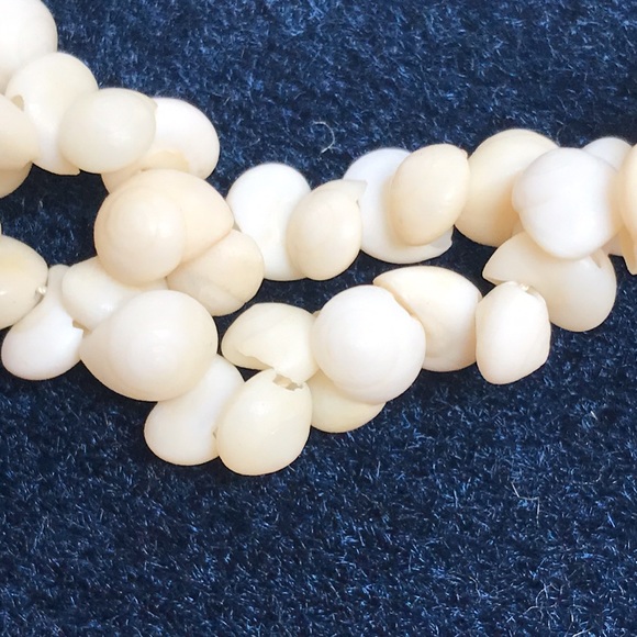 Genuine white MONGO Shell Necklace w/ Earrings & Pearl essence Shell Bracelet - Picture 7 of 11